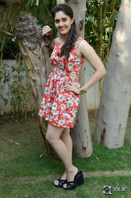 Surabhi-Interview-About-Express-Raja